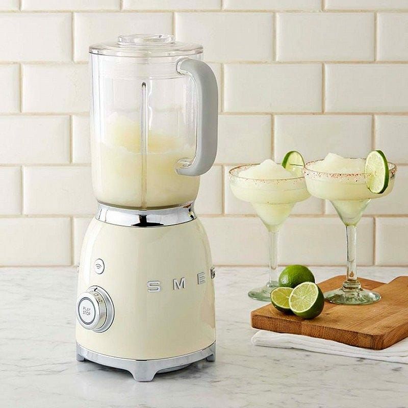 【5.5万新品】♥️SMEG ジューサー　ミキサー　ブレンダー　ピンク　イタリア製 Amazon | 【日本正規品】SMEG スメッグ ブレンダー ミキサー (ホワイト