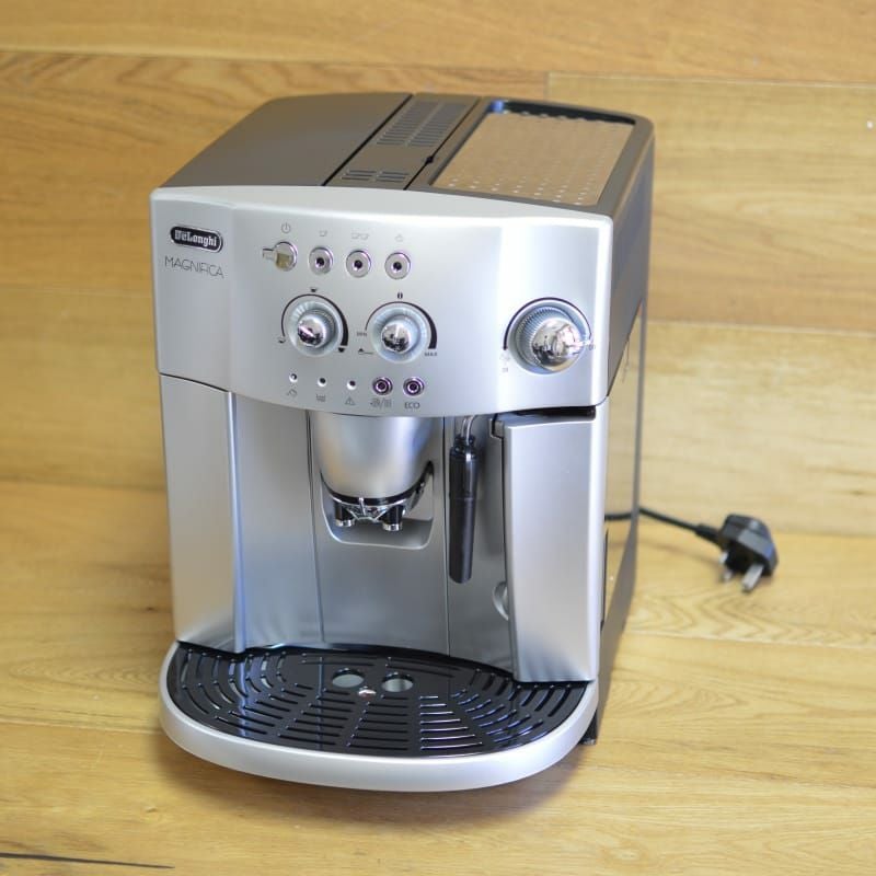 海外向け 220V 240V デロンギ エスプレッソ コーヒーメーカー DeLonghi