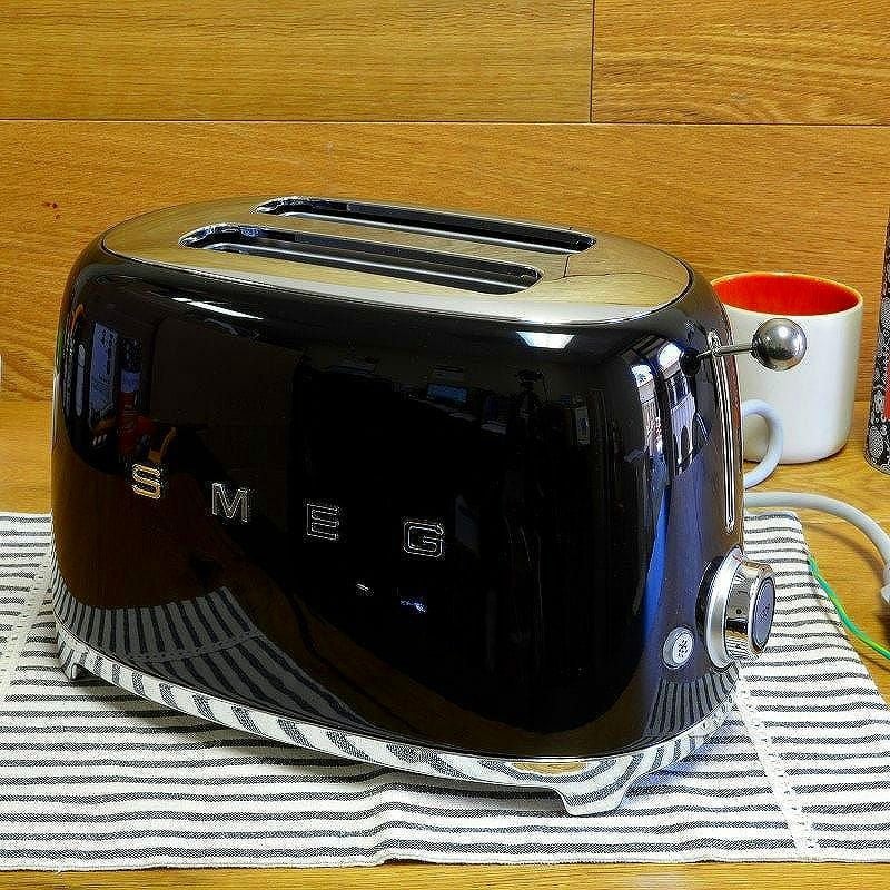 SMEG ブラック トースター 2スロット スメッグ トースター 2枚焼き イタリアキッチン家電 SMEG Toaster 2