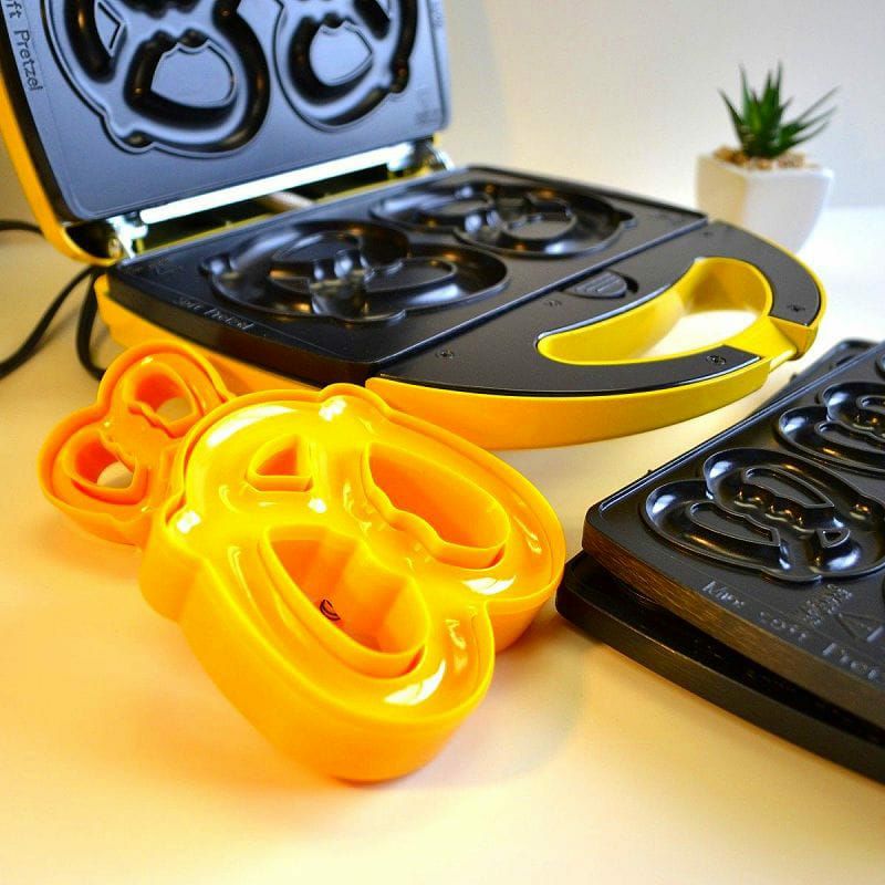 日本未発売　プレッツェルメーカー　peanuts pretzel maker 日本未上陸💖【プレッツェルメーカー／Pretzel Maker】 | JCB PLAZA