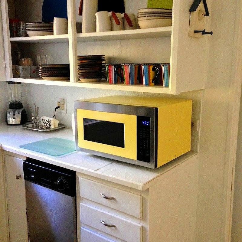 ビッグチリ レトロ電子レンジ Big Chill Retro Microwave【日本語説明