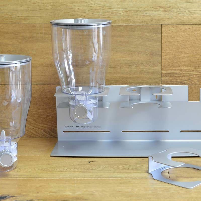 ゼブロトリプルドライディスペンサーシルバー×クロムZevroKCH-06151CommercialPlusEditionPortionControlTripleDryFoodDispenser,Silver/Chrome