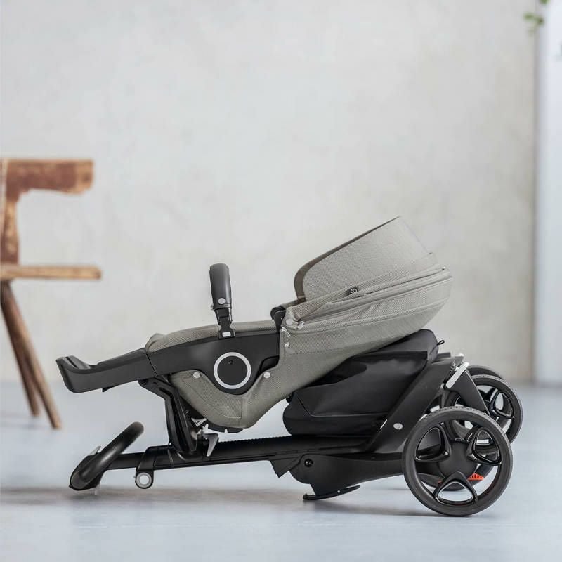 ストッケ エクスプローリー ベビーカー V6 Stokke Xplory V6 Black