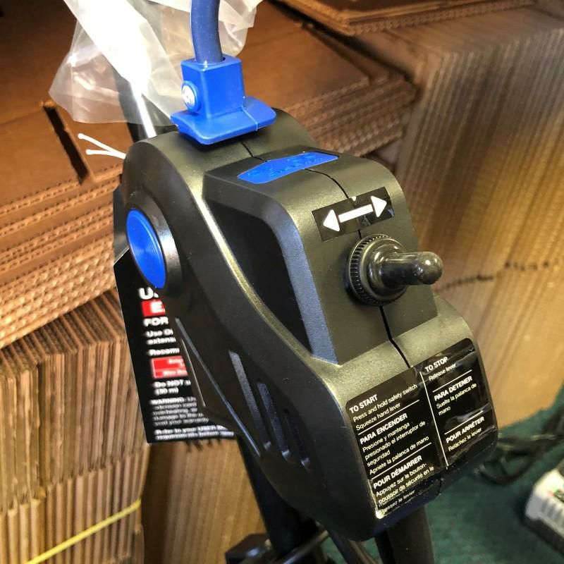 電動家庭用小型バッテリー除雪機ハイブリッドコードレスコードも使える雪かき機40VスノージョーSnowJoeiON18SB-HYBHybridSingleStageSnowBlower18-Inch40Volt13.5AmpBrushless家電