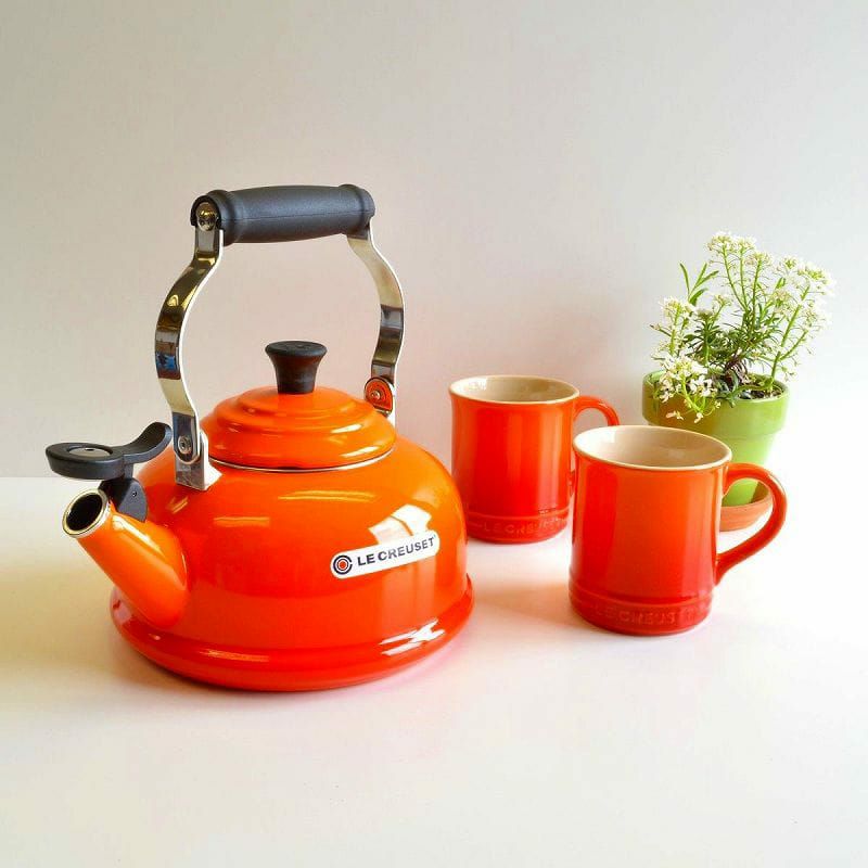 ルクルーゼウィリアムズ・ソノマティーケトル＆マグセットオレンジWilliams-SonomaLeCreusetTeakettle&MugSetFlame