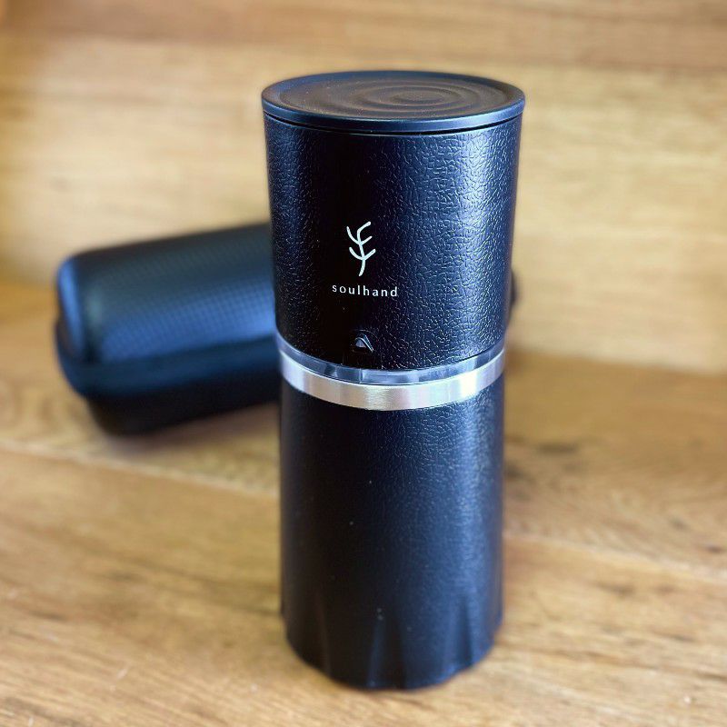 手動コーヒーミル＆メーカー豆挽き付コーヒーメーカーブラックケース付SoulhandPortableCoffeeGrinderSet,ManualCoffeeGrinderwithAdjustableCeramicBurrandFoldableHandCrank,All-in-OneCoffeeMaker(withStoragebag-Black）