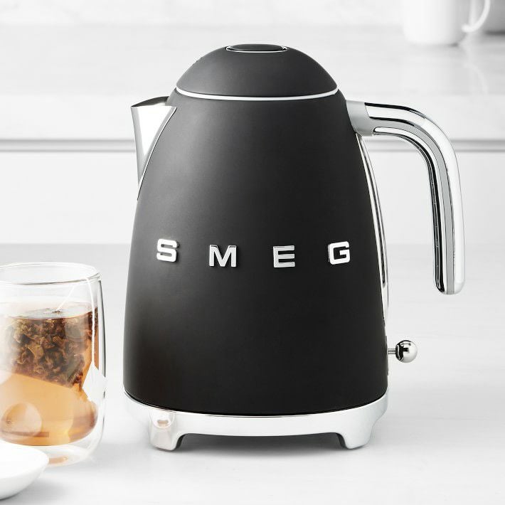 【愛品倶楽部柏店】SMEG 電気ミニケトル 容量0.8L KLF05 ブラック SMEG KETTLE(ケトル) MatteBlack(マットブラック) | SMEG (スメッグ