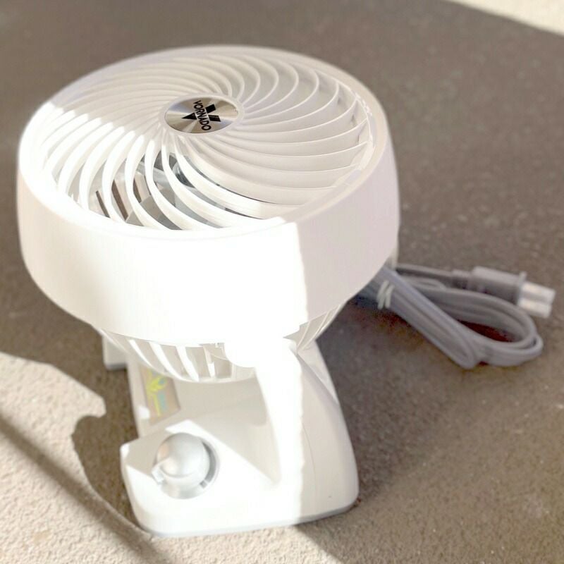 エアサーキュレーターコンパクトファン扇風機スマートエナジー直径17cmボルネードVornado133DCEnergySmartCompactAirCirculatorFanwithVariableSpeedControl,White家電