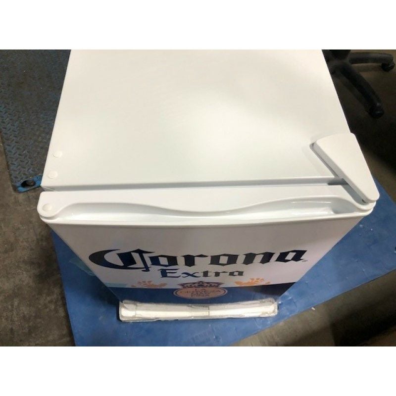コロナ ビール 冷蔵庫 70L コンパクト Koolatron Corona 2.4 cu. ft