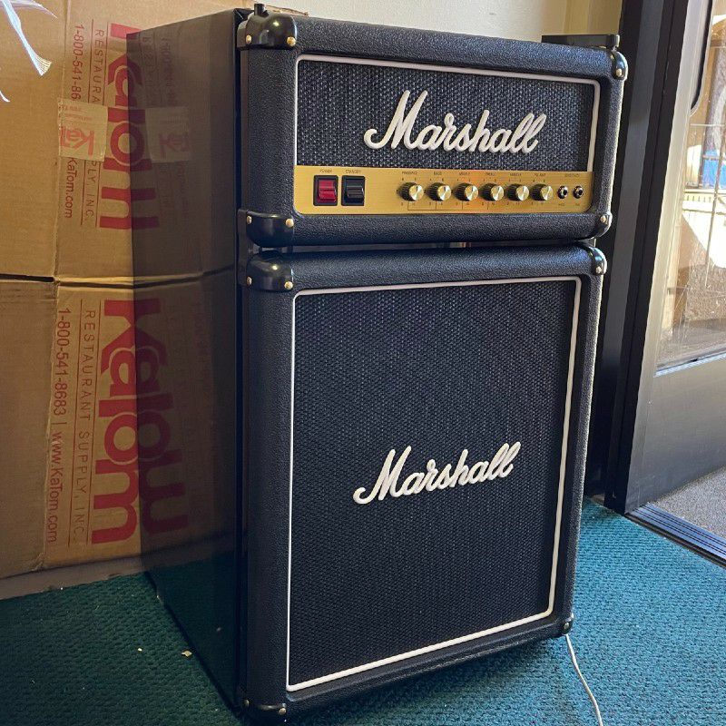 冷蔵庫 マーシャル アンプ型 スピーカー型 コンパクト Marshall Cubic