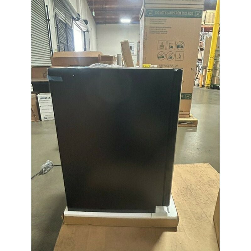 冷蔵庫ワインセラービルトインアンダーカウンター幅60cm130LガラスドアステンレスSummit24InchBuilt-InWine/BeverageCenterALFD24WBV【代引不可】