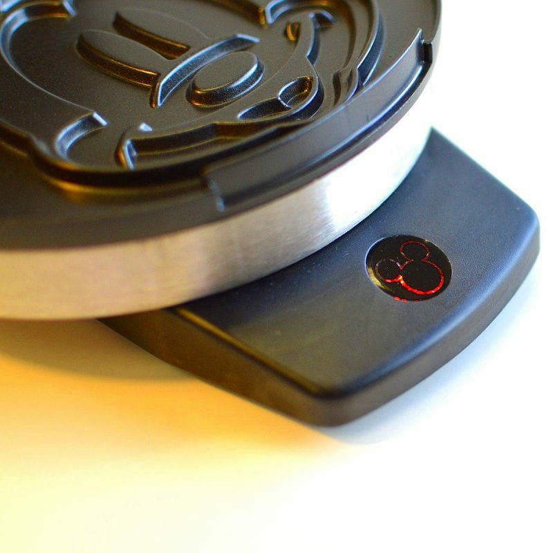 【送料無料】ディズニークラシックミッキーワッフルメーカーDisneyDCM-1ClassicMickeyWaffleMaker,BrushedStainlessSteel
