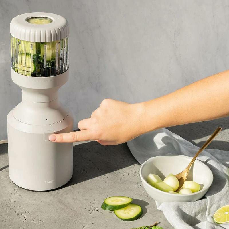 多機能　e. Blenders ブレンダー　EJ-817 ミキサー ブレンダー ミキサー 水筒 BPAフリー Beast Blender + Hydration