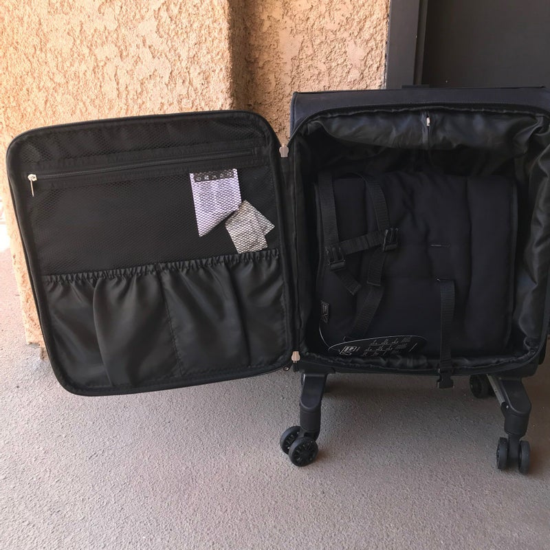 子供が乗れるスーツケース4輪幼児用トラベルシート付クッションベルトブラック旅行MountainBuggyskyrider