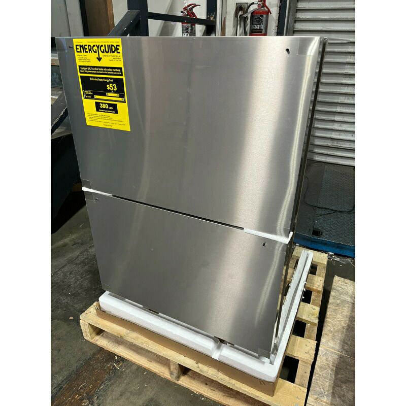 冷蔵庫冷凍庫引き出し式2段ビルトインステンレス屋内Summit24Inch2-DrawerUndercounterRefrigerator-Freezerwith3.9Cu.Ft.Capacity,TemperatureSPRF34D家電【代引不可】