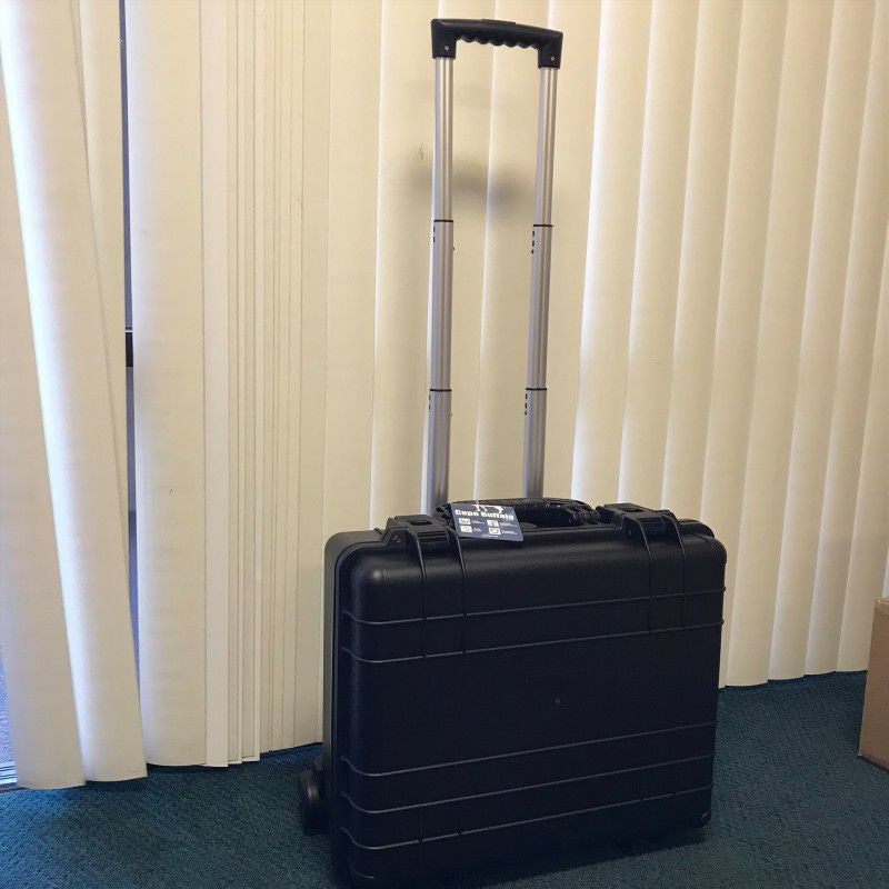 ボトル用トラベルキャリーケース7本ワインビン持ち運びT.Z.CaseInternationalT.z7-BottleWheeledWineCase,MoldedPolypropylene