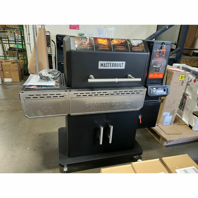 デジタルグリル電気スモーカー燻製機グラビティー1050マスタービルトMasterbuiltGravitySeries1050DigitalCharcoalGrill+SmokerMB20041220家電